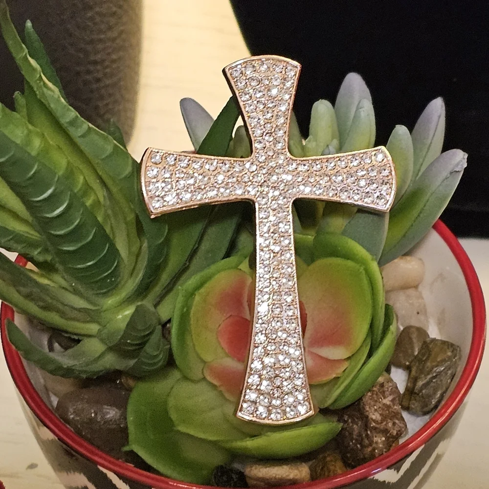 Stunning Rhinestone Cross Pin - Picture 2 of 4